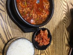 -吴草鸡爪오초닭발韩食堂(融恒盈嘉中心店)