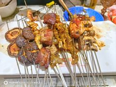 -小董哥烤串·爆汁大油边(故宫店)
