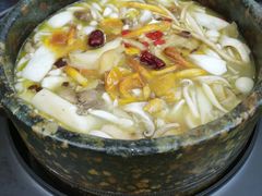 -南渝食府.墨脱石锅松茸鸡