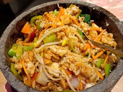 照烧鸡腿肉石锅拌饭-韩悦牛排烤肉无限续(宝能中心店)