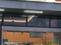 -喜士多便利店(上海虹桥枢纽国展中心云和夜泊酒店店)