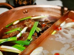 鸳鸯锅-京韵胡同·酱香羊蝎子火锅涮肉(长寿路店)
