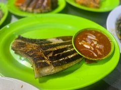 -明记烧鱼美味店