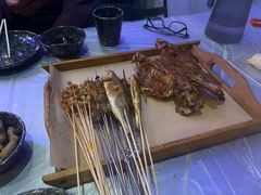 -夜火烤摊·东北烧烤酒场·老杨小黄鱼