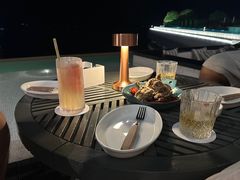 -瑰丽酒店·海吧·天际下午茶·现场DJ·天台酒吧