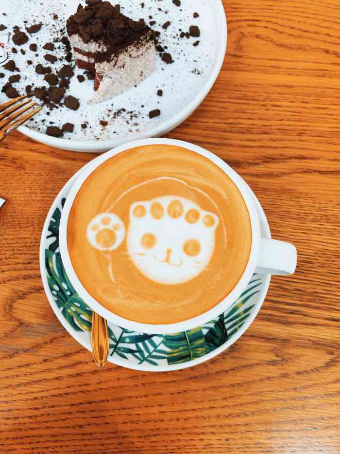 懒猫咖啡(宽厚里一店)-"[薄荷]环境:一进门就能闻到很浓重的味.