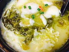 -灵芝妹子海鲜米线(香炉礁山姆店)