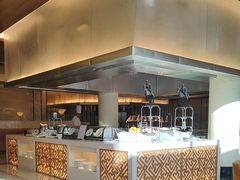 -东西风牛排馆周末烧烤自助(首都机场希尔顿店)
