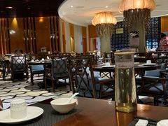 -蜈支洲岛珊瑚酒店临海阁中餐厅