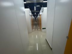 -安东易迷你自助仓储寄存仓库(草桥店)
