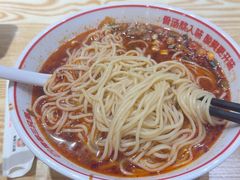 -魔都三兄弟酸辣粉·蘸卤炸串(虹桥万科店)