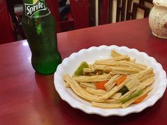 -金杨拉面王小吃面馆·牛三宝面·红烧牛肉粉