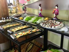 自助取餐区-汇泉王朝大饭店-旋转餐厅(南海路店)