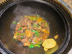 -锅老头海鲜铁锅炖