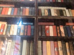 -钟书阁(松江泰晤士小镇店)