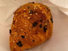 糯糯咸蛋黄可颂-喜茶(深圳东门1234店)