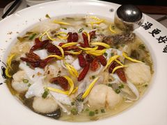 -江渔儿酸菜鱼·拔草餐厅(虎门君乐汇店)