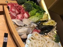 -旺角里·榴莲鸡煲(兴华商场分店)