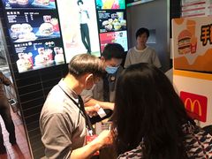 -麦当劳(中山公园龙之梦店)