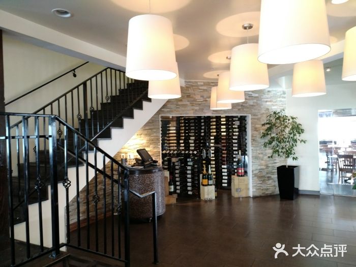 Swiss Louis Italian & Seafood Restaurant图片