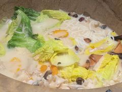 -云荷里·蒸汽石锅鱼·云南菜(中发百旺店)