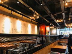 大堂-渝是乎酸菜鱼(龙旗购物中心店)
