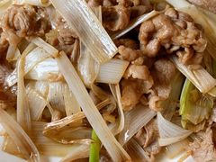葱爆羊肉-那达慕蒙古风味酒楼