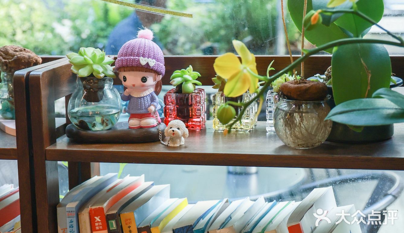 寻找城市中未知的角落，除了爱我们什么也不加✨