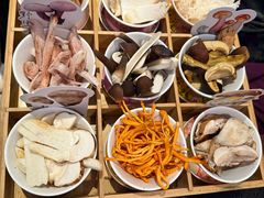 -菌自由丨野生菌火锅特色庭院餐厅(丽江古城店)