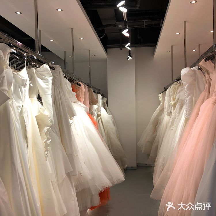 听说梦想城搬家了-网红婚纱摄影工作室