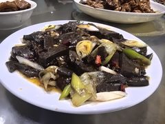 辣炒猪血-金卯白肉罩火烧