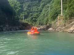 -安吉龙王山峡谷漂流