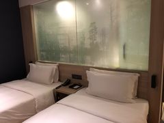 -成都太古里总府王府井亚朵X酒店