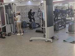 -英派斯健身旗舰店(海信国际中心馆)