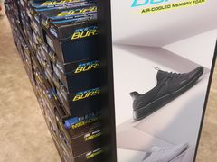 -SKECHERS 斯凯奇(上海国际时尚中心店)