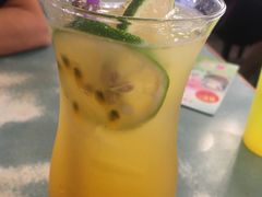 -金沙湾茶餐厅(万科公园金街店)