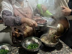 -正宗杨记普洱酸醋米线(总店)
