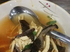 酸辣汤-晋一碗刀削面·特色家常菜(云岗店)