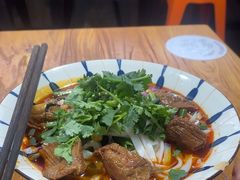 -秦云老太婆摊摊面(长嘉汇两江峯店)