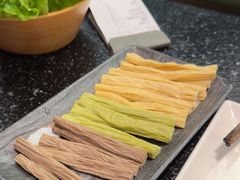 -得意咚瓜·顺德鱼生·冬瓜火锅(深圳首店)