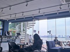 -游心咖啡(青山滨江店)