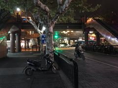 -全家便利店(杭州龙翔桥地铁站店)