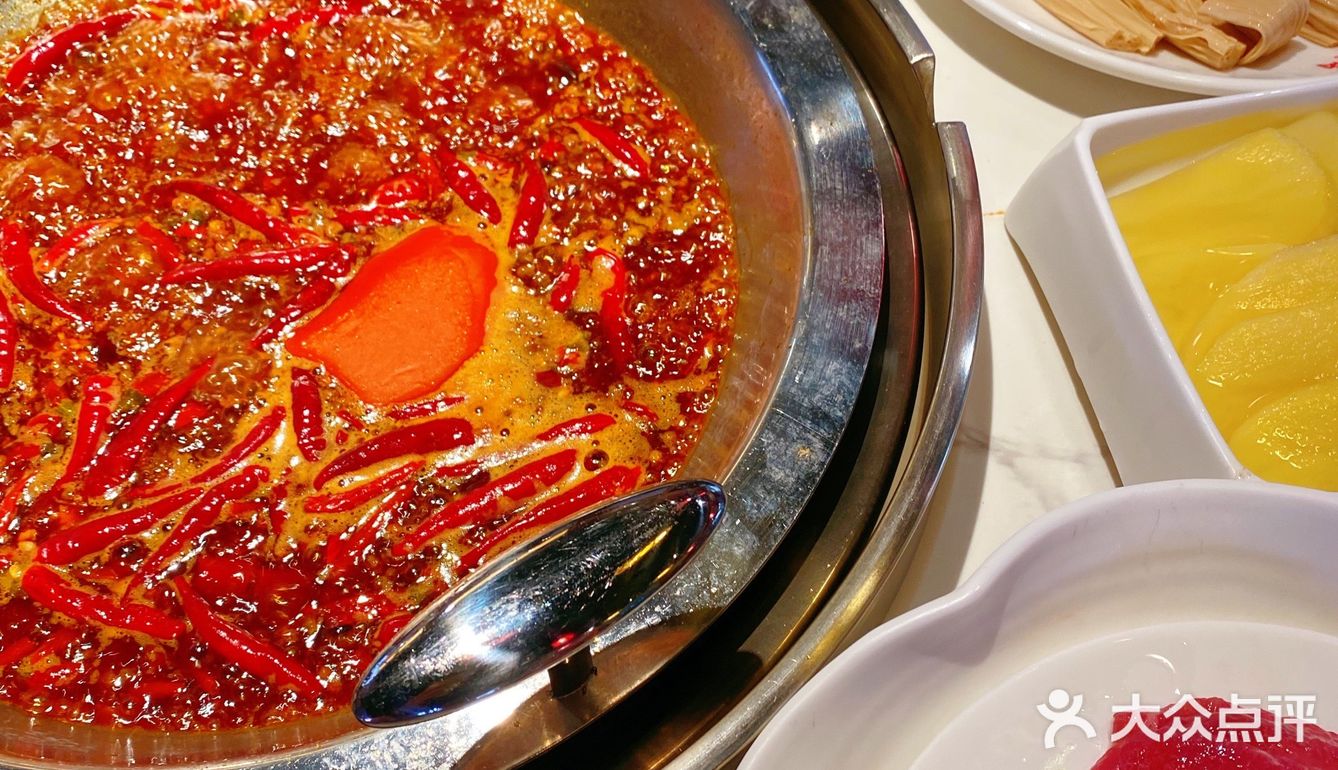主打鲜货的火锅，菜品真的蛮新鲜