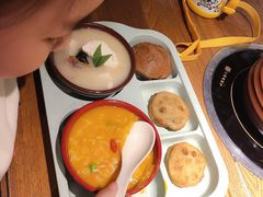 -吃饭皇帝大土家民族菜(正大广场店)