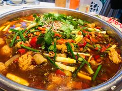 -牟记江湖特色重庆菜鱼蛋青蛙黄鳝海参(巴南区鱼洞鲁能店)