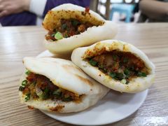 牛肉夹馍-代四孃牛华豆腐脑美味小食(总店)