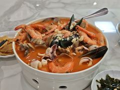 -鑫悦楼煎蟹·16年海鲜大排档