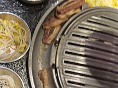 -GOGIYA·咕叽吖韩国传统烤肉店(东方新天地店)
