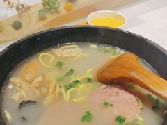 -牛汤哥慢熬牛肉汤(五道口店)