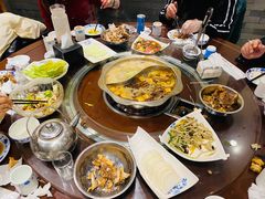 -亿诣蝎府炸酱面羊蝎子火锅(酷车小镇店)